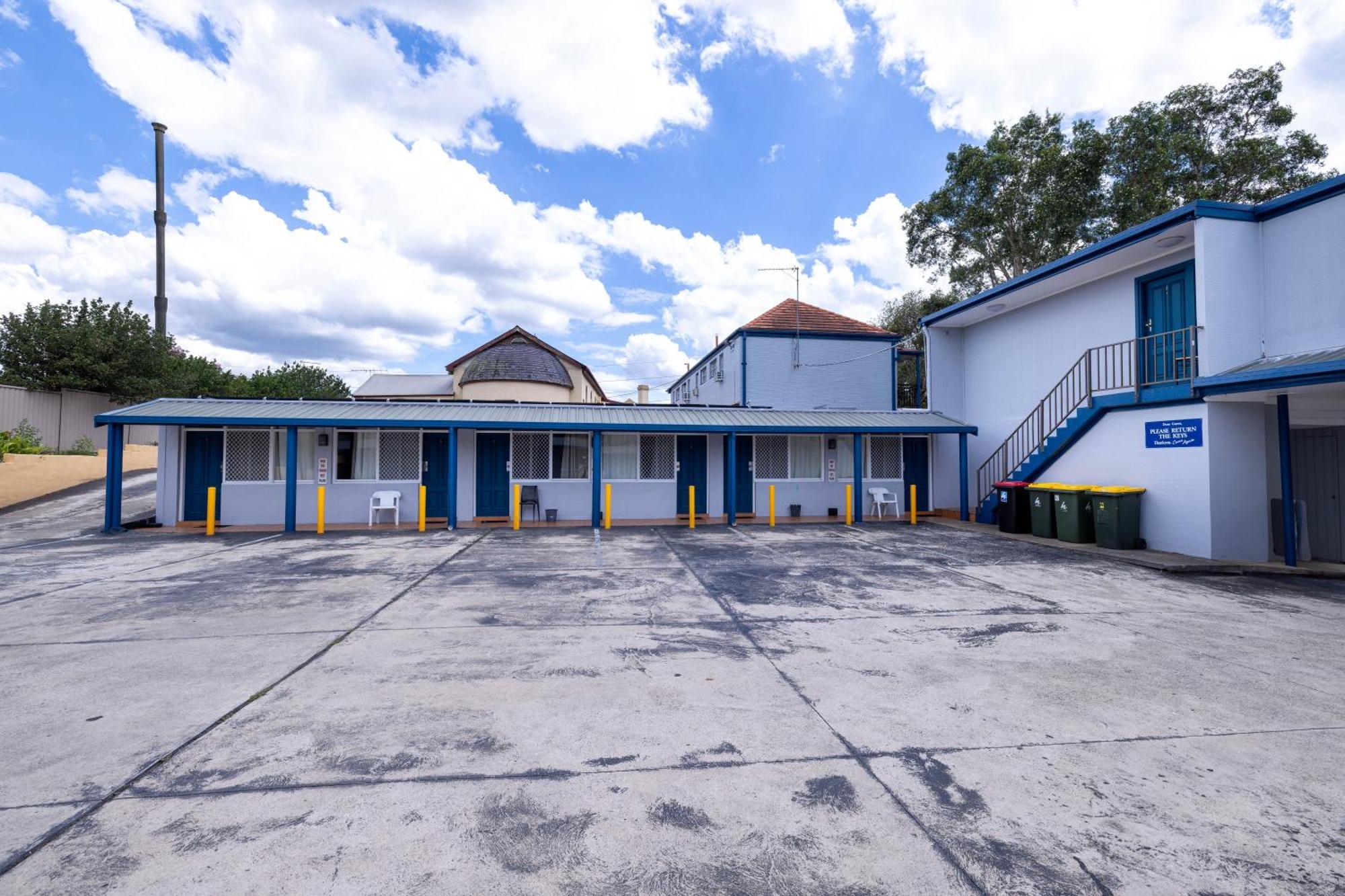 Windsor Heritage Motel Экстерьер фото